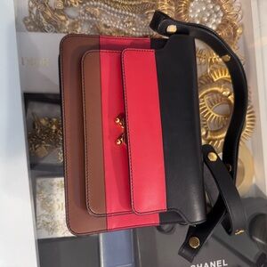 Elegant Black and Red Women's Bag